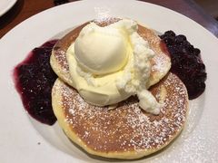 -Pancakes on the rocks(Darling Harbour)