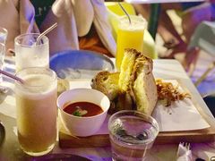 香蕉汁-The Sunny Side Cafe Station 1