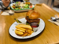 德国盘肠汉堡-HELLO 27 意面·沙拉·帕尼尼