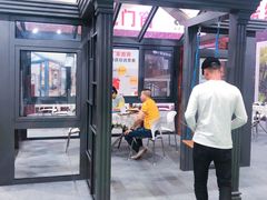 -上海跨国采购会展中心