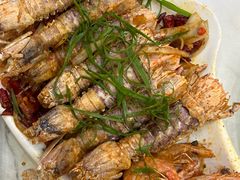 -覃记海鲜美食餐厅