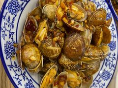 -江城燕子大排档(江汉路步行街店)