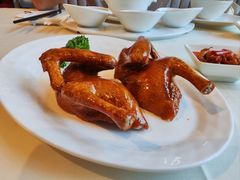 玻璃脆皮乳鸽-利苑酒家(金宝店)