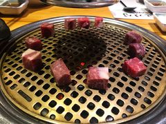 -唯成•韩国炭火烤肉 유성고기