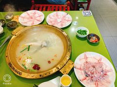 -颜氏双江清水鱼一养身火锅(磁器口店)