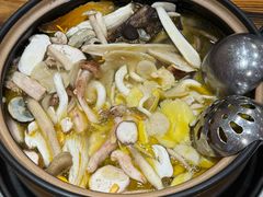 -菌之家·专业纯野生菌火锅·特色炒菌