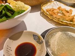 -泓炙颐凤鲜海鲜火锅料理(桐乡店)