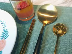 餐具摆设-蜜桃花开·中西融合菜E&W(南长街店)