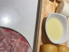 -老房老舍重庆火锅(假日城市店)