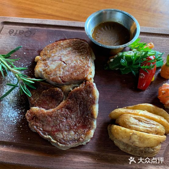 MC美式餐厅(阳光半岛店)