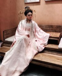 -盘子女人坊古装写真摄影(南京总店)