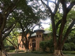 -中山大学（广州校区南校园）图书馆