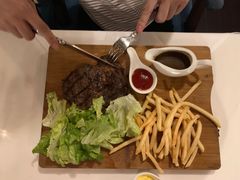 -火车头法国西餐厅