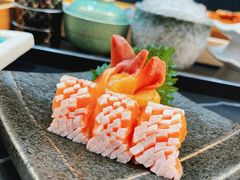 三文鱼腩刺身-Sushi Hanzo半藏(天环广场店)