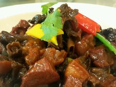 巴楚菇炖羔羊肉-聚宝渔港.五钻酒家(上地店)