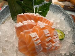 三文鱼腩刺生-炙柒Sekinana·精致料理 烧鸟·铁板烧(海上世界店)