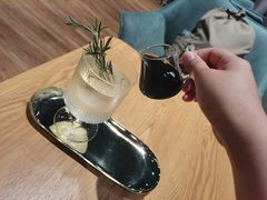 -ZING COFFEE 镜咖啡