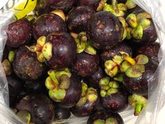 -上海龙吴水胜海发市场