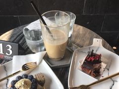 -UNI UNI(环亚凯瑟琳店)