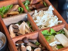 -芸鲜季·云南野生菌餐厅· 云南风物味研社(闵行店)