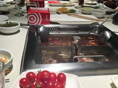 -海底捞火锅鲜切牛肉主题店(长寿路店)