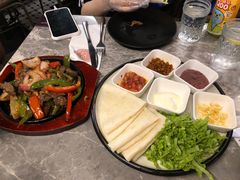 -BOURBON 玻本美式餐厅酒吧(虹桥新天地店)