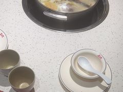 -三人行骨头王火锅(长寿店)