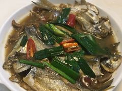 -鑫悦楼煎蟹·16年海鲜大排档