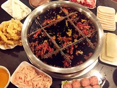 -邓莽子老火锅(中兴路总店)