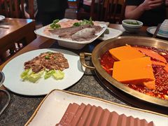 -小天鹅火锅·一线江景洪鼎旗舰店(洪崖洞店)