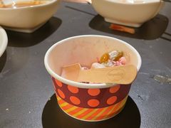 哈根达斯-钱小奴海鲜自助黑金店(杭州滨江龙湖店)