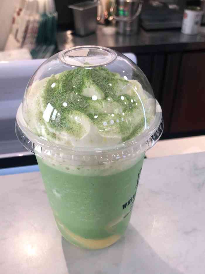 打分 抹茶宝藏茶好喝的 口味比较清爽 小姐姐也很热情