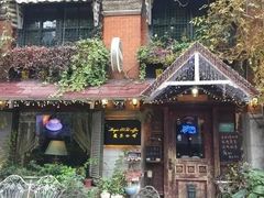-黎黄陂路街头博物馆