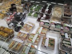 零售区-麦山伴茶(中骏世界城店)