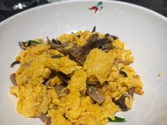 鹿茸菌炒土鸡蛋-渔语鱼新川菜Bistro(万象天地店)