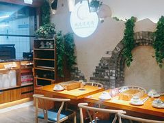 大堂-城边边烧烤-魏晋烤肉旗舰店