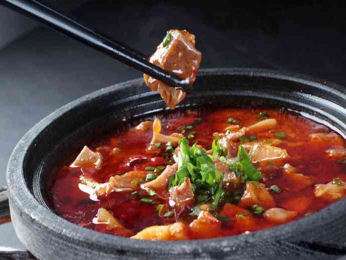 焖灯牛肉(陈家桥店)-"那天去在大学城那边去看房子,中午饿了,想.