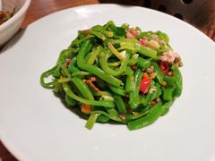 -聚鑫朋酸菜肥肠(文艺路口店)
