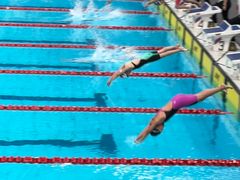 -阳光国际游泳培训基地