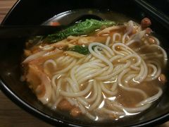 -小义乌砂锅拉面(海事共享区店)