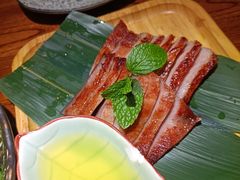 猪颈肉-默加东南亚美食(大宁音乐广场店)