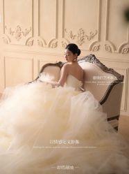 -雪中彩影婚纱摄影·微光艺术中心