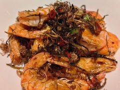 野山蒜油爆虾-大中华酒楼·主席武昌鱼·武汉美食地标(江汉路步行街店)