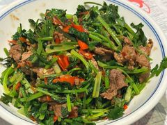 香菜炒牛肉-壹盏灯(华远店)