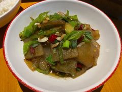 尖椒炒苕皮-巴人堂(女儿城店)