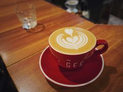 燕麦拿铁-Gee Coffee Roasters (万象城店)
