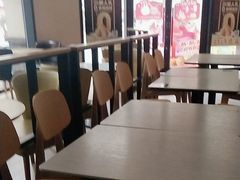 -德克士(香港街店)