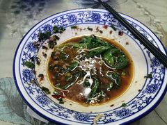 -渝之汇牛肉豌杂面