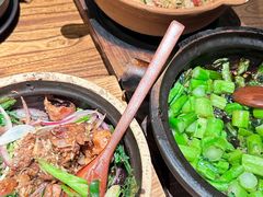 腊味煲仔饭-啫两手·啫啫煲·小饭堂(龙城万科里店)