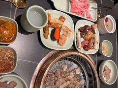 -梨花甄选自助烤肉(小寨原力场店)